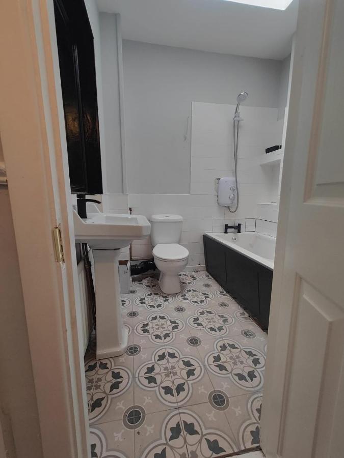 Vakantiehuis Modern 4 Bedroom Townhouse In City Centre